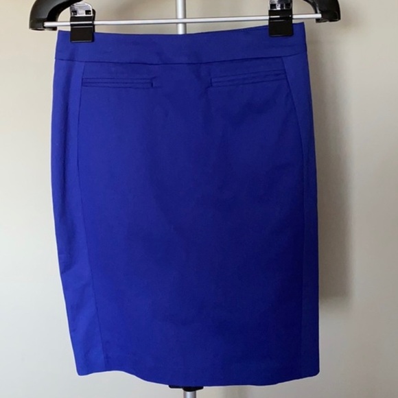 Le Chateau Blue pencil skirt in size 0. - Picture 1 of 10